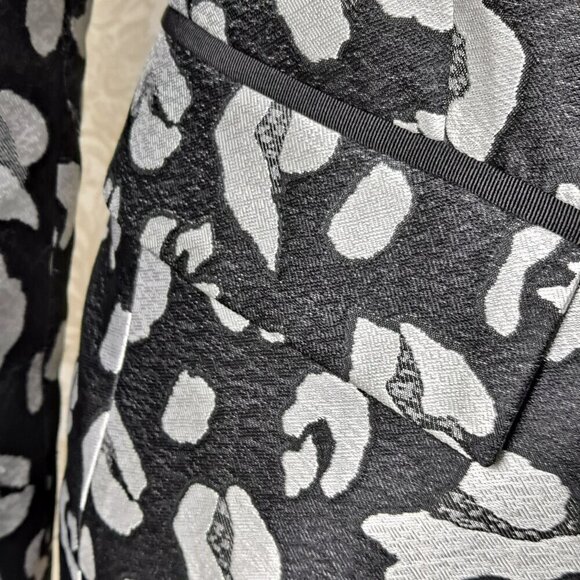 Rachel Zoe Size 10 Cynthia Black and Silver Animal Print Blazer 1 Button - Picture 5 of 13